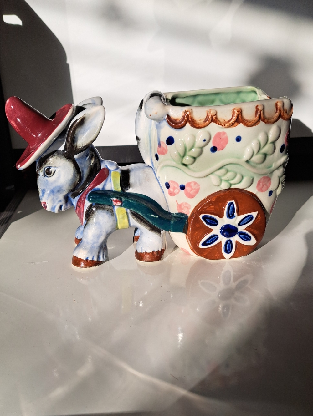 Vtg MCM Italian Ceramic Donkey & Cart Planter. 8 1/2" X 5" Majolica